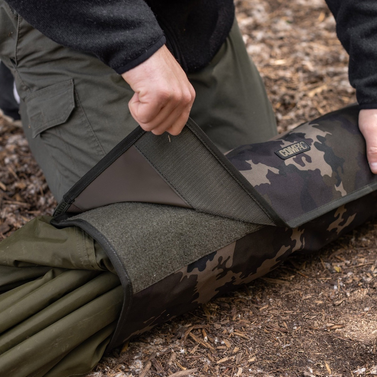 Korda Compac Bivvy Wrap Dark Kamo