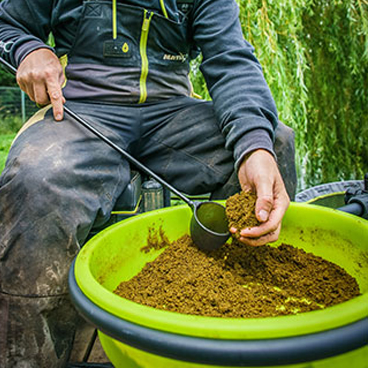 Fox Matrix 3D-R Groundbait Hoop With Bowl