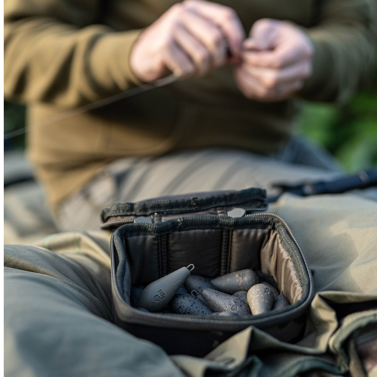 Korda Compac 100 Tackle Pouch Dark Kamo