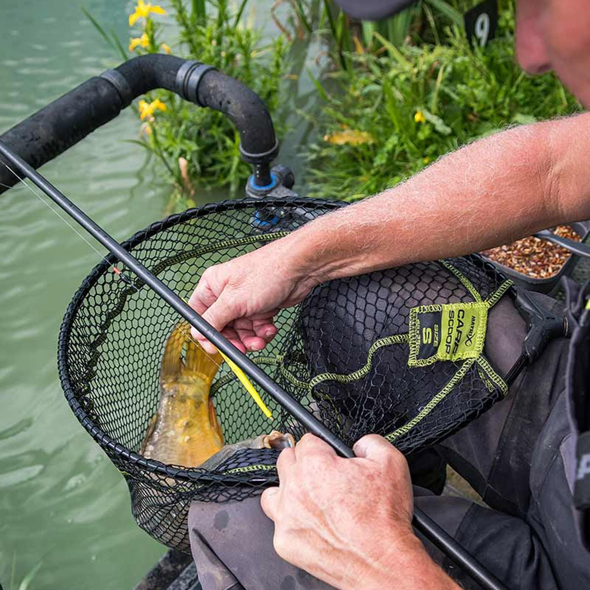 Matrix Carp Scoop Landing Net