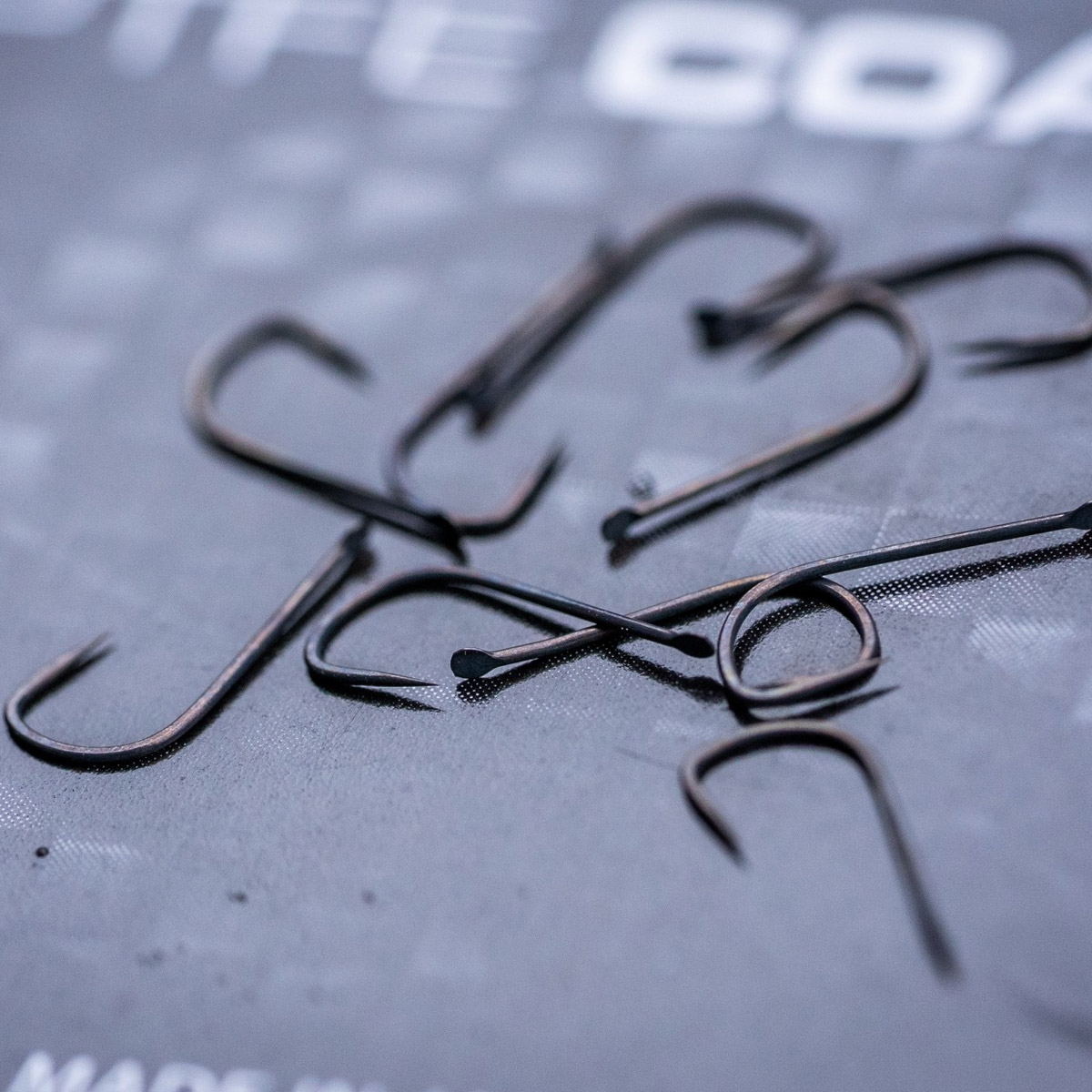 Guru Fine Wide Gape Hooks Barbless - Spade End