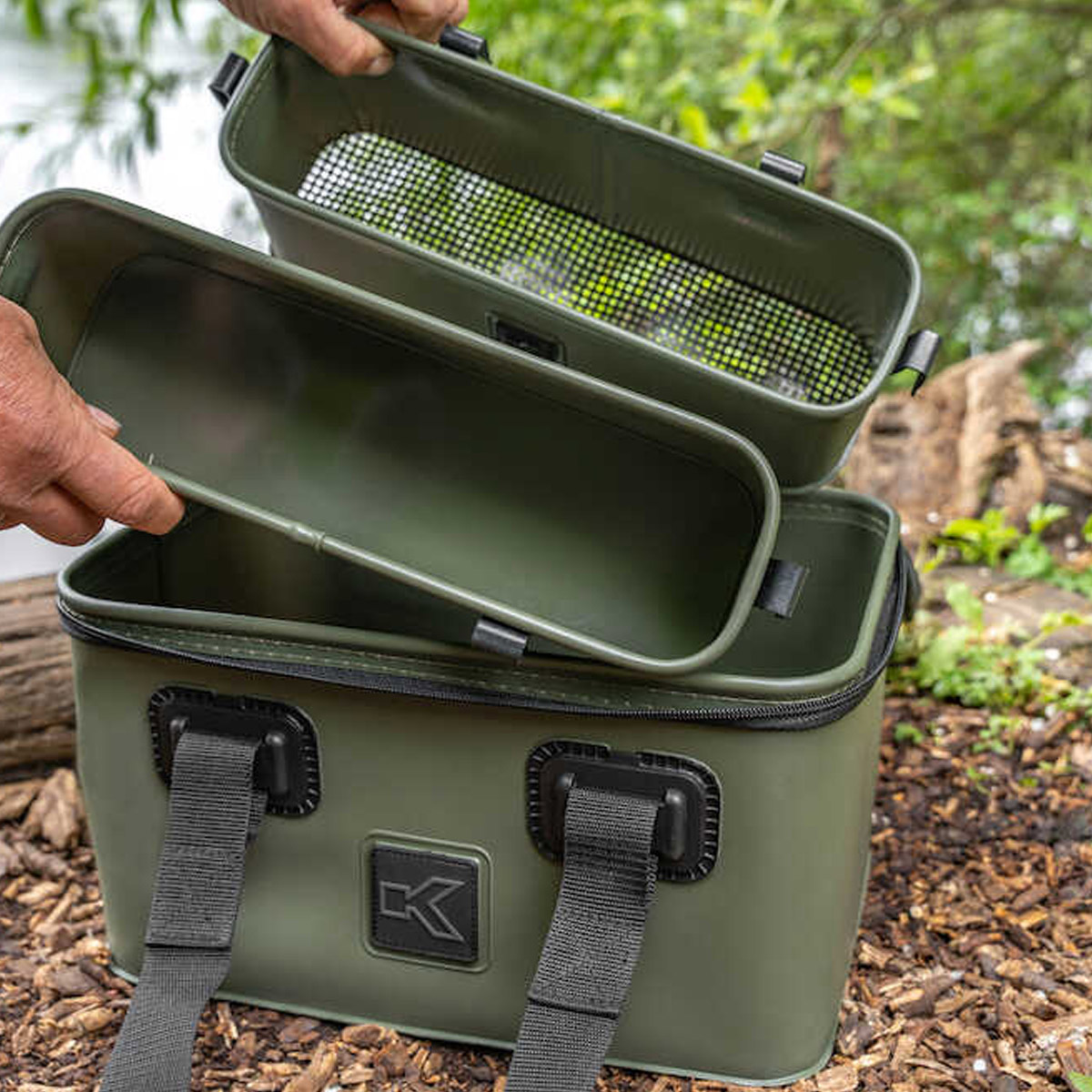 Korum EVA Tackle & Bait Station