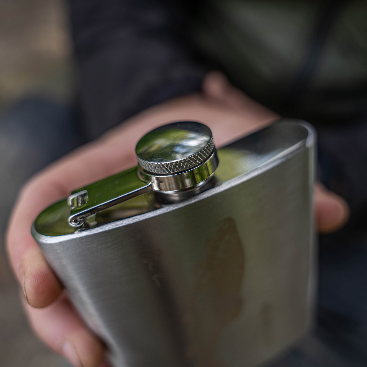 Korum Classic Hip Flask - Barbel Korum Classic Hip Flask - Barbel