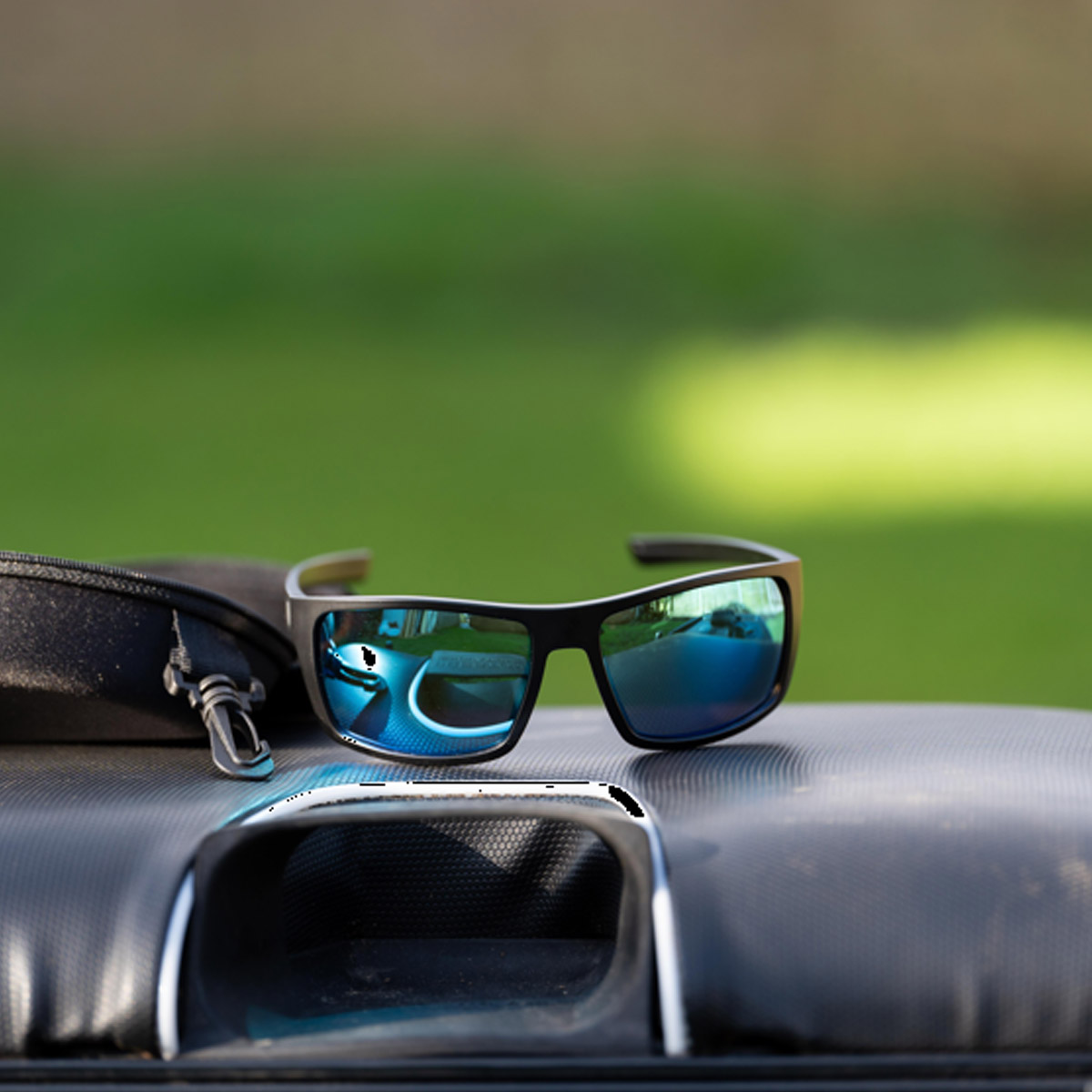 Preston Innovations Inception Wrap Sunglasses - Ice Blue Lens