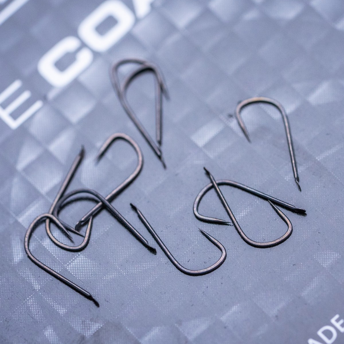 Guru Fine Wide Gape Hooks Barbless - Spade End