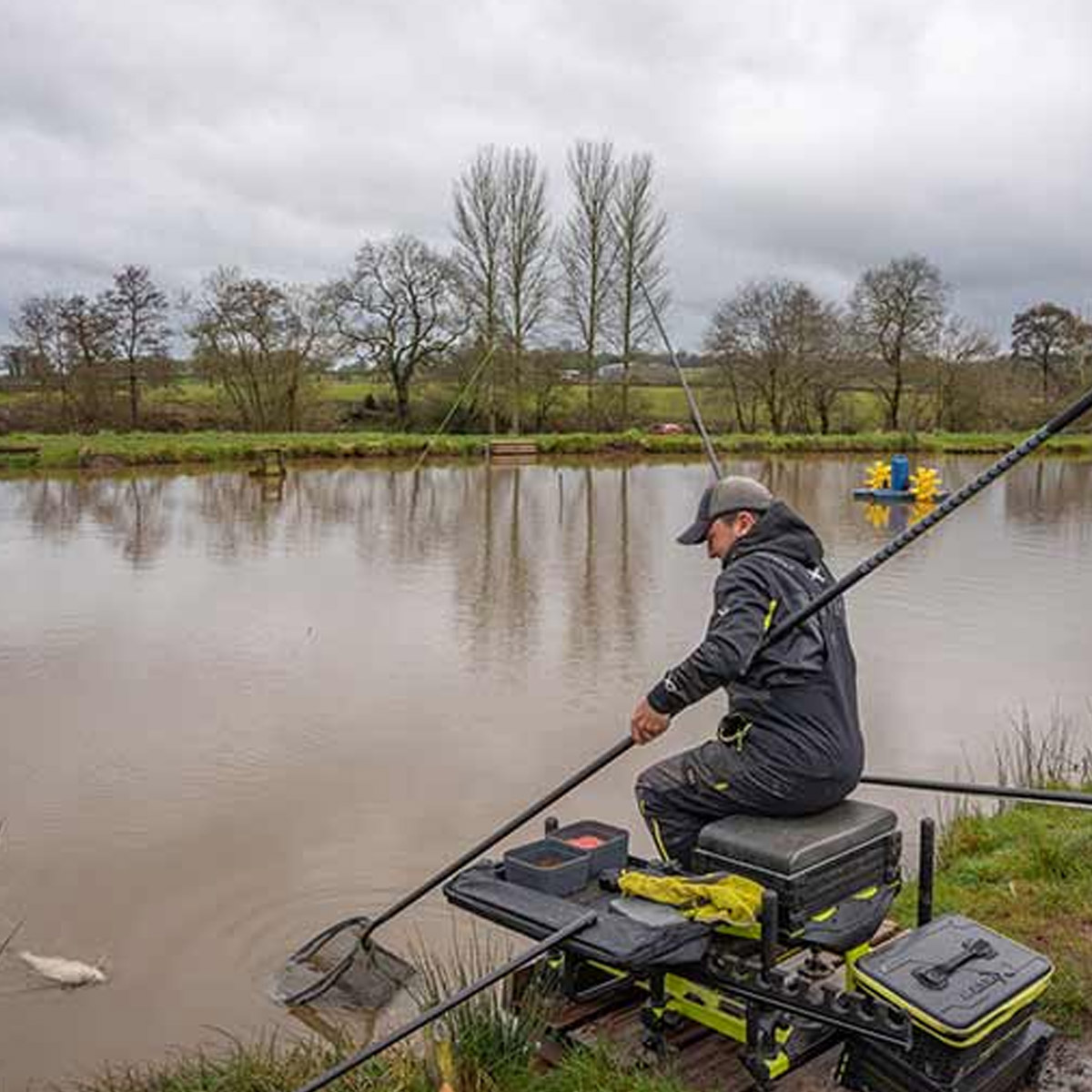 Matrix Aquos Power Landing Net Handle 3 Meter