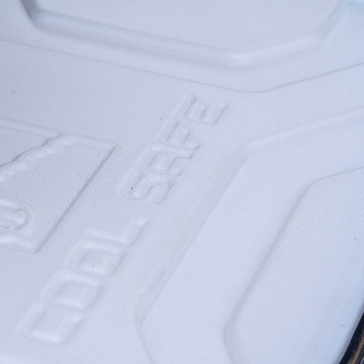 Preston Innovations Hardcase Cool Safe - White Edition